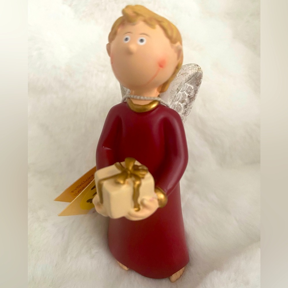 Item no: 28033. Gilde Angel figurine.